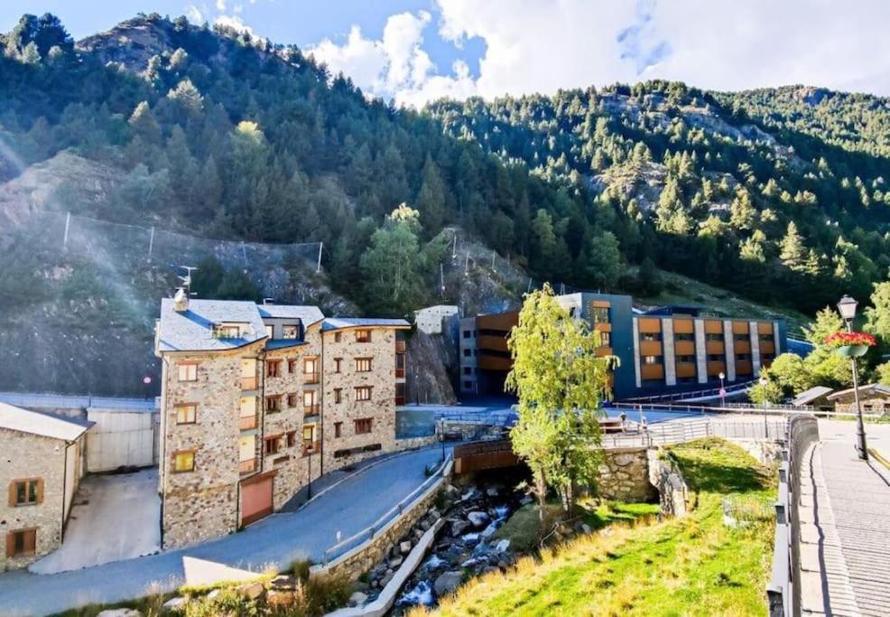 אנדורה לה ולה Unico Piso Colorido Y Divertido En Ransol - Increibles Vistas Al Rio Y Naturaleza - Ideal Familias L By Bonesvacances מראה חיצוני תמונה